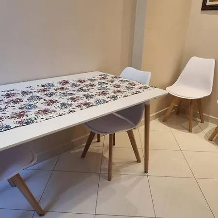 Appartamento Cozy Helen Apartament *
