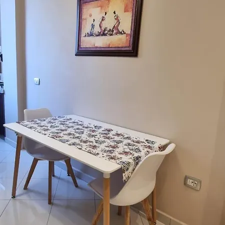 Cozy Helen Apartament * Tirana